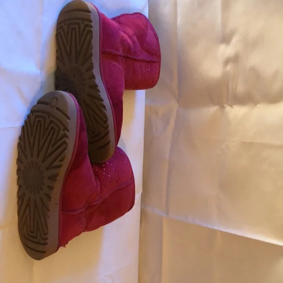 Women’s Ugg Swarovski Sparkly Bling Short Boot Burgundy size 6 - Picture 2 of 7